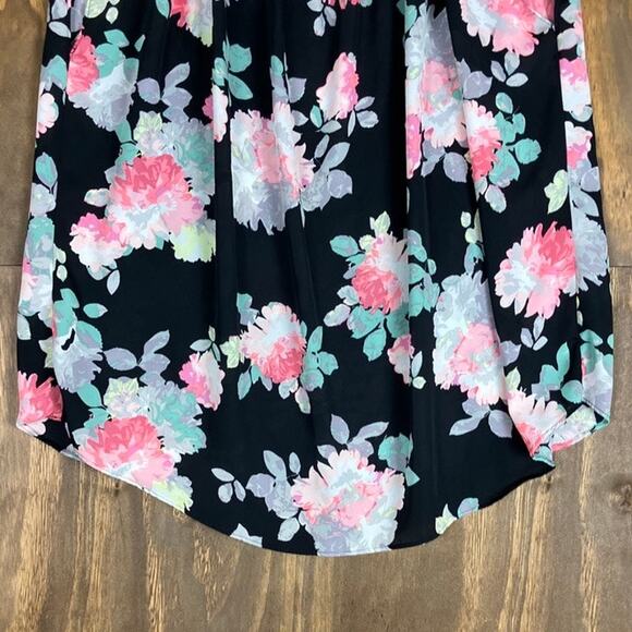 Lauren Conrad Womens Blouse Black Multi Floral Short Sleeve Pleated Flowy XL - Picture 3 of 10